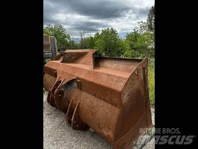 Liebherr  Maszyny budowlane - Inne