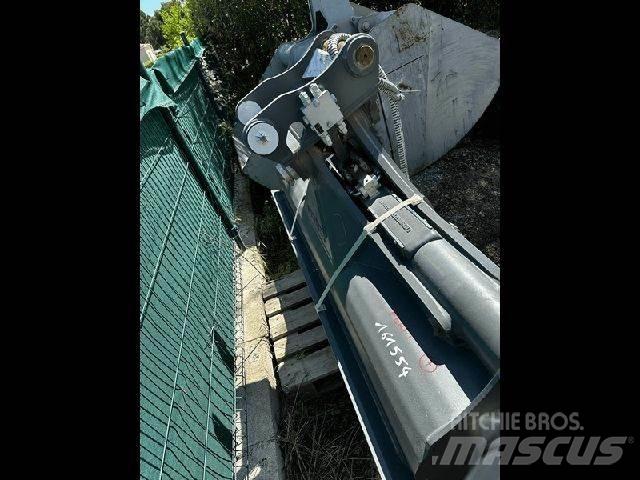 Liebherr CURAGE Maszyny budowlane - Inne