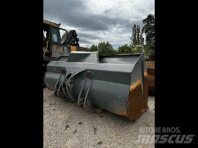 Liebherr GODET Maszyny budowlane - Inne