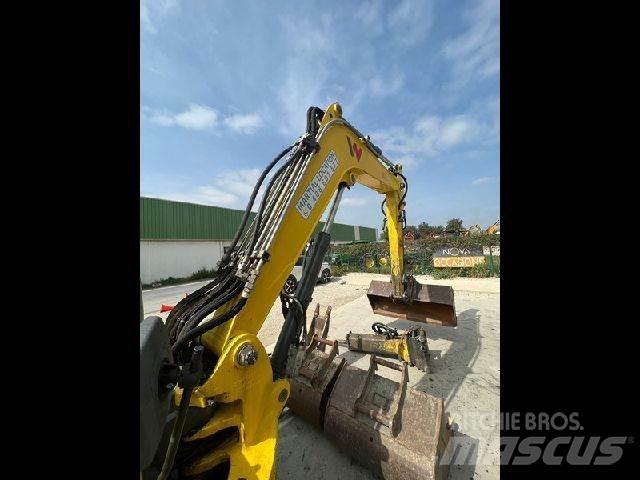 Neuson EZ80 Minikoparki