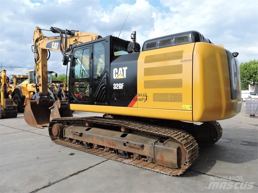 CAT 326F Koparki gąsienicowe