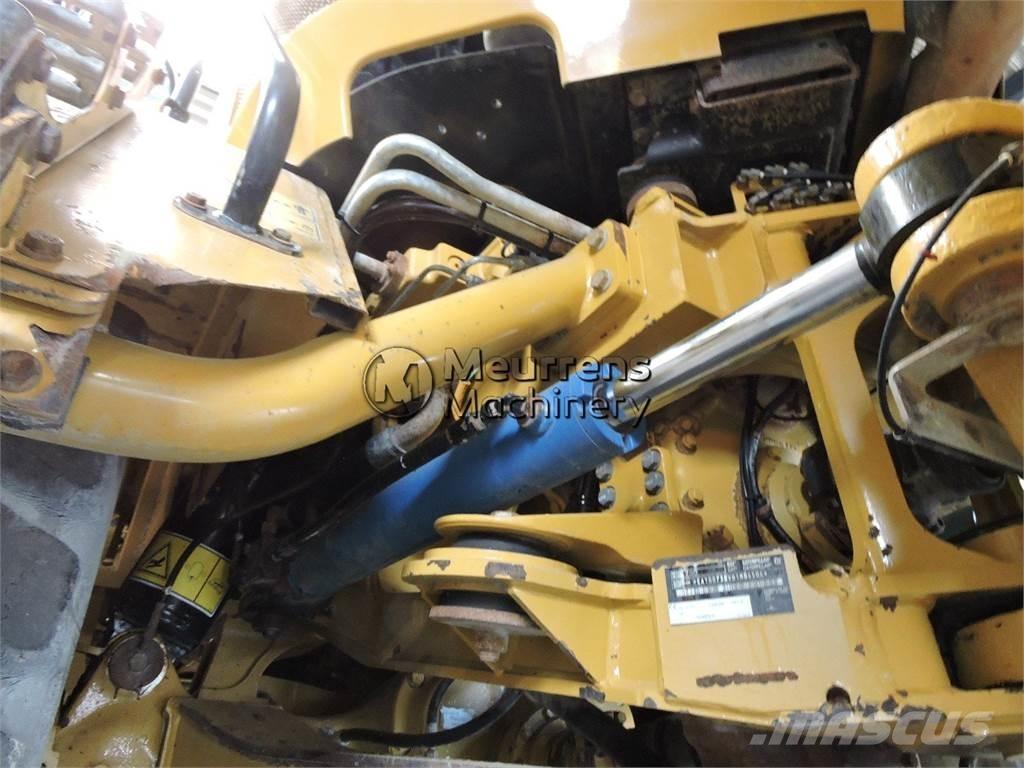 CAT 730 Wozidła przegubowe