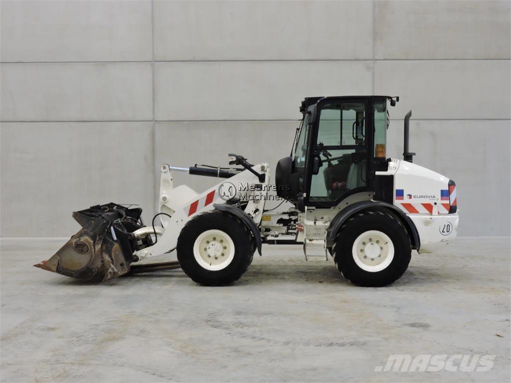 CAT 908M + FORK Ładowarki kołowe