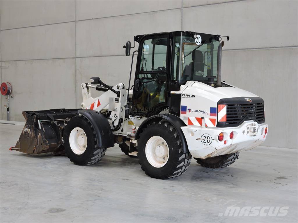 CAT 908M + FORK Ładowarki kołowe