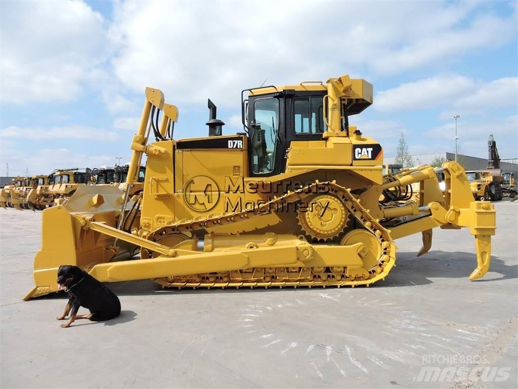 CAT D7R Spycharki