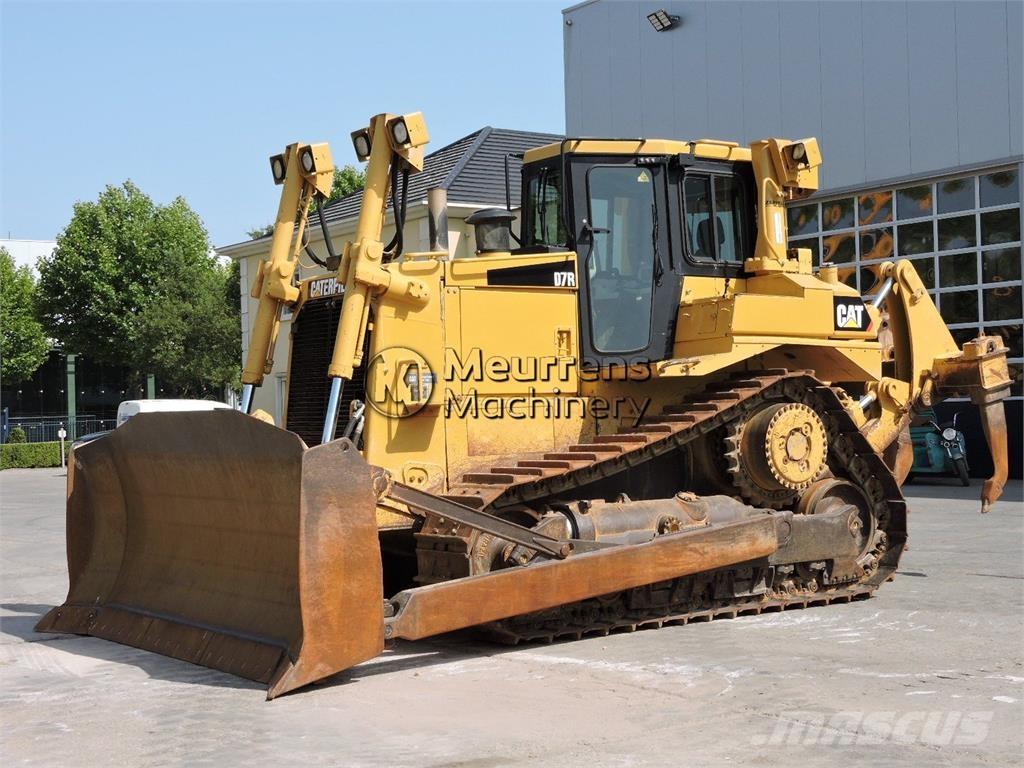 CAT D7R Spycharki