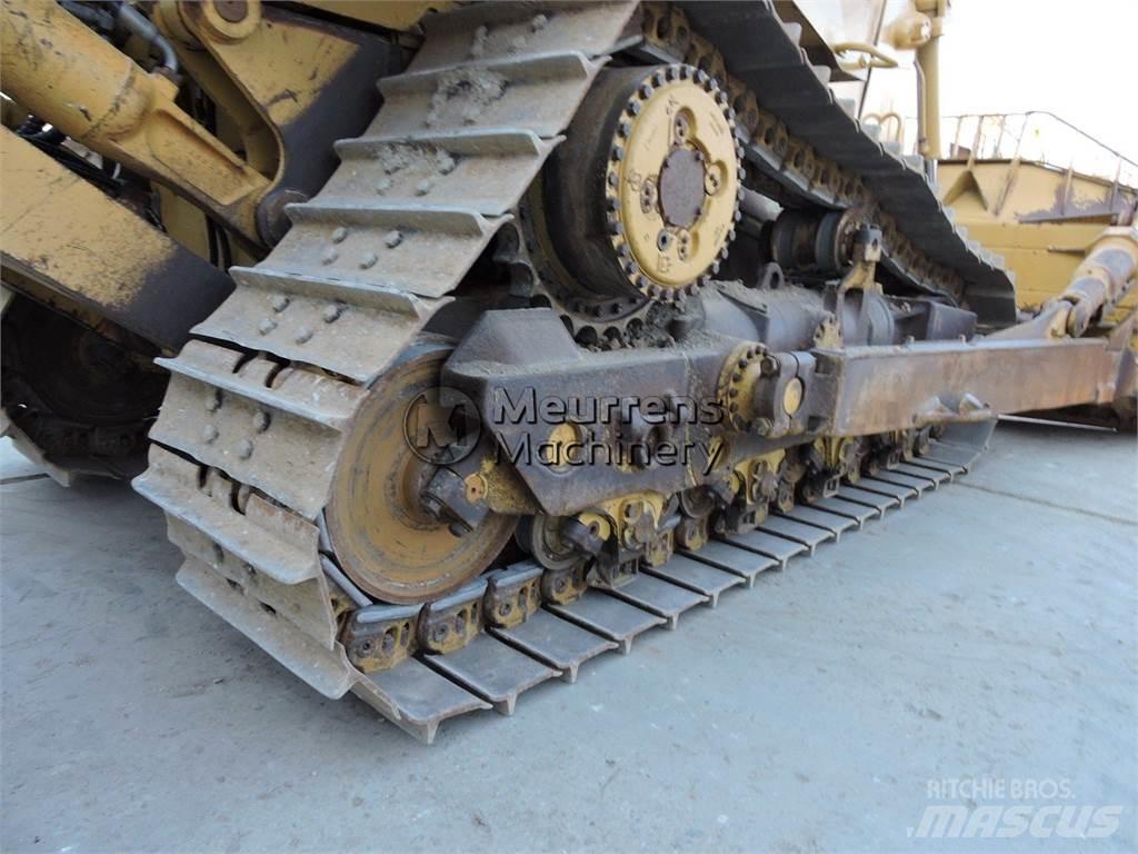 CAT D8T GERMAN Spycharki