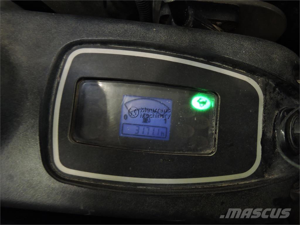 JCB 8035 Maszyny budowlane - Inne