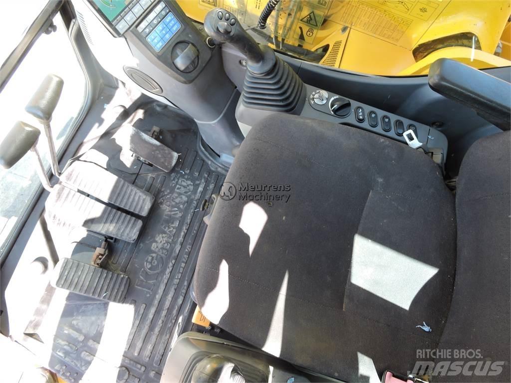 Komatsu PC228 Koparki gąsienicowe