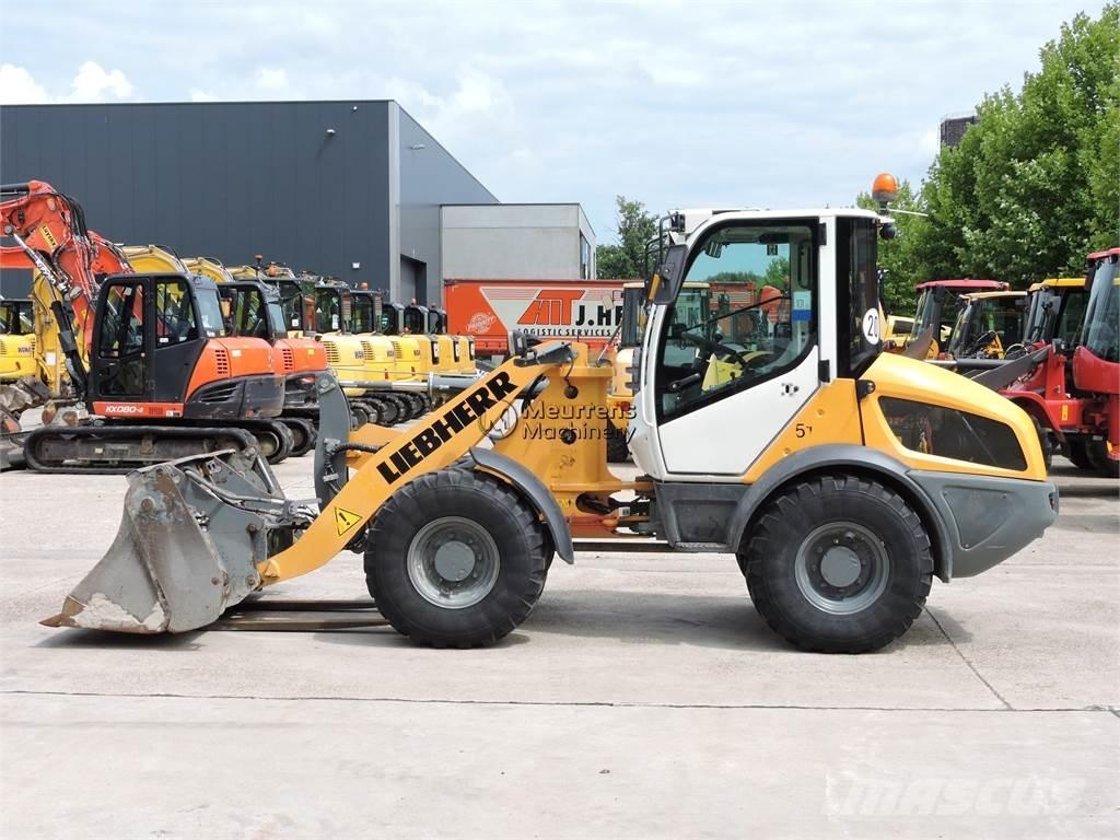 Liebherr L508 + FORK Ładowarki kołowe