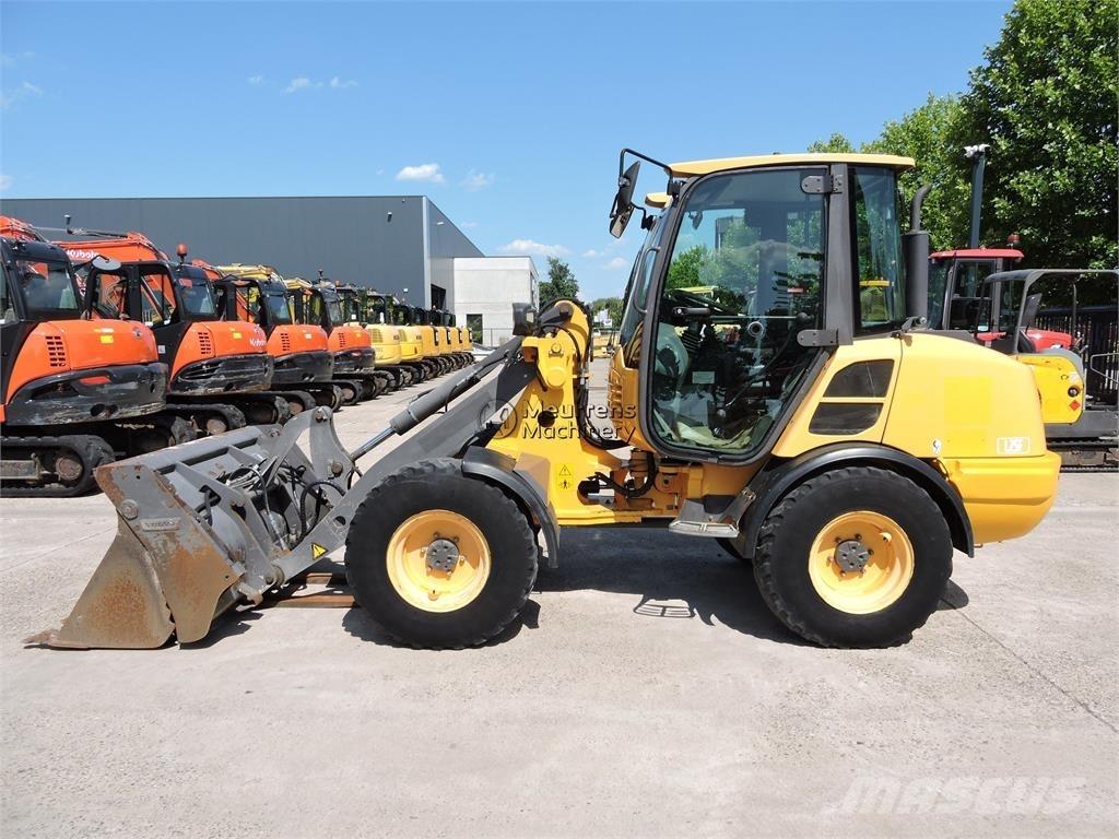 Volvo L25F + FORK Ładowarki kołowe