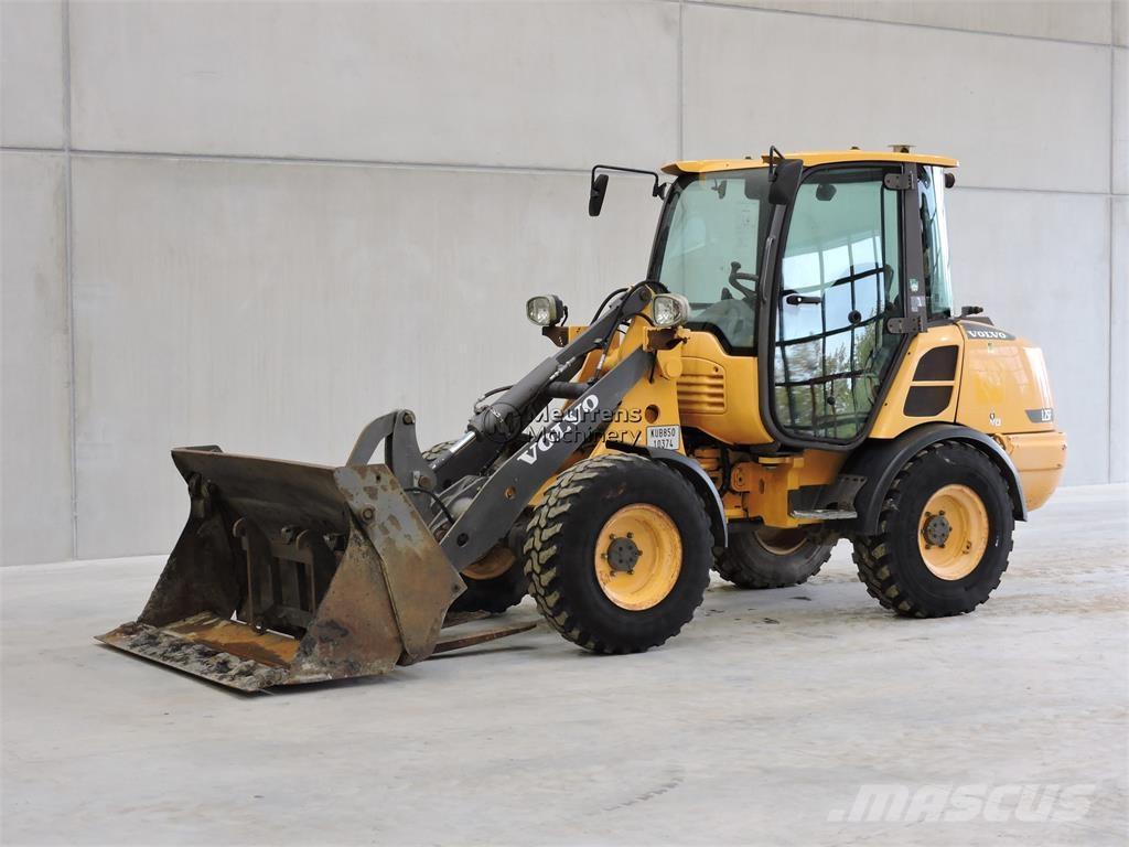 Volvo L25F + FORK Ładowarki kołowe
