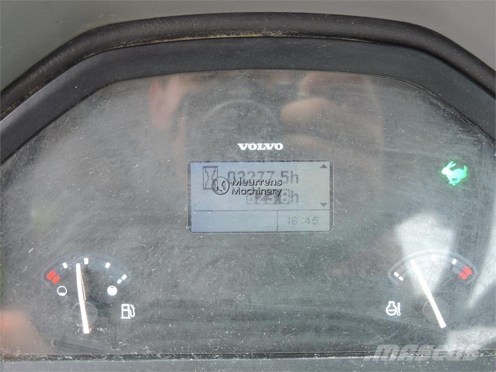 Volvo L30G + FORK Ładowarki kołowe