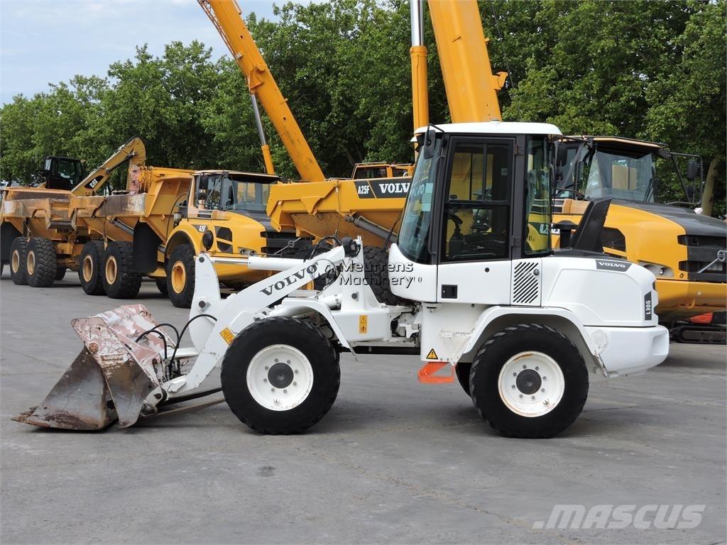 Volvo L30G + FORK Ładowarki kołowe