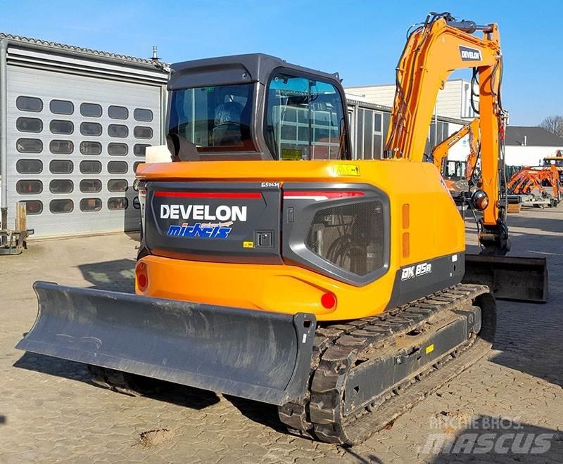 Develon DX 85 R-7 Minikoparki