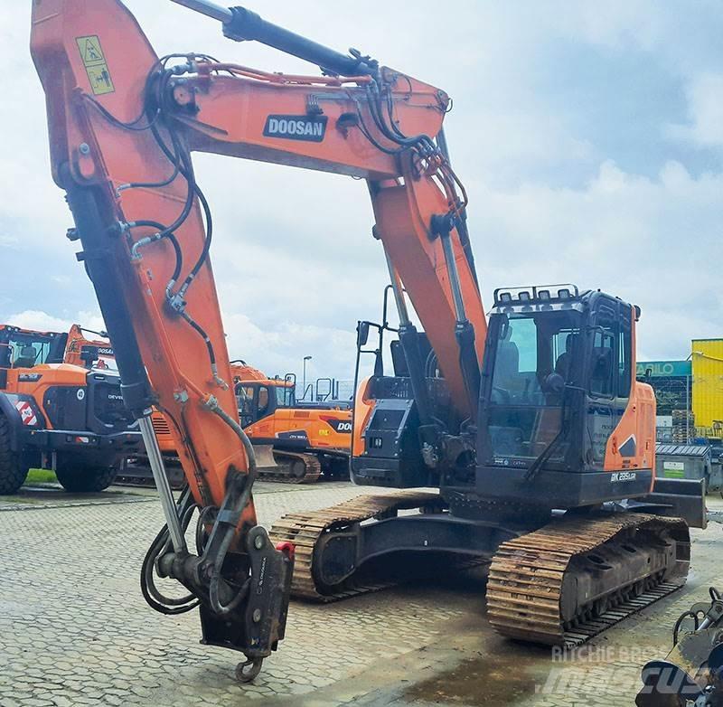 Doosan DX 235 LCR-7 Koparki gąsienicowe