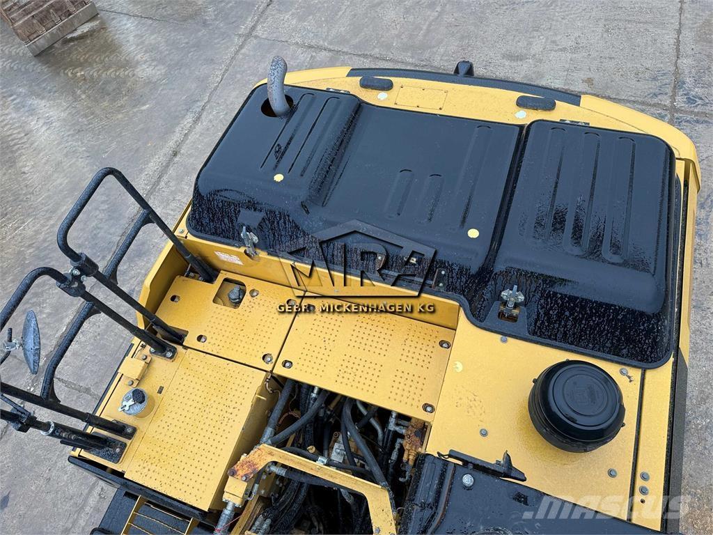 CAT 323 EL Koparki gąsienicowe