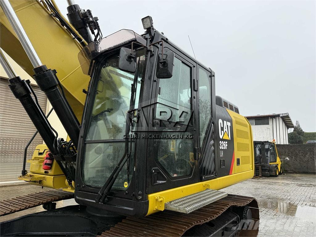 CAT 326 F LN Koparki gąsienicowe