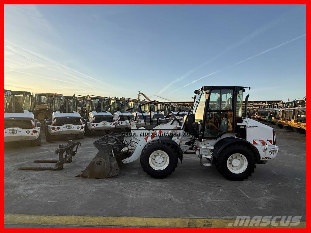 CAT 908M Ładowarki kołowe