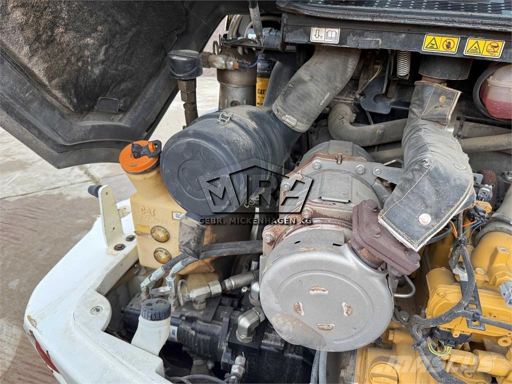 CAT 908M Ładowarki kołowe