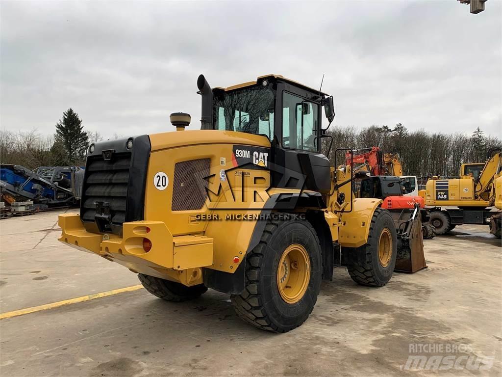 CAT 930M Ładowarki kołowe