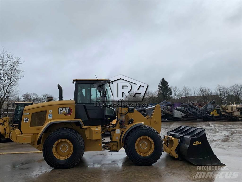 CAT 930M Ładowarki kołowe