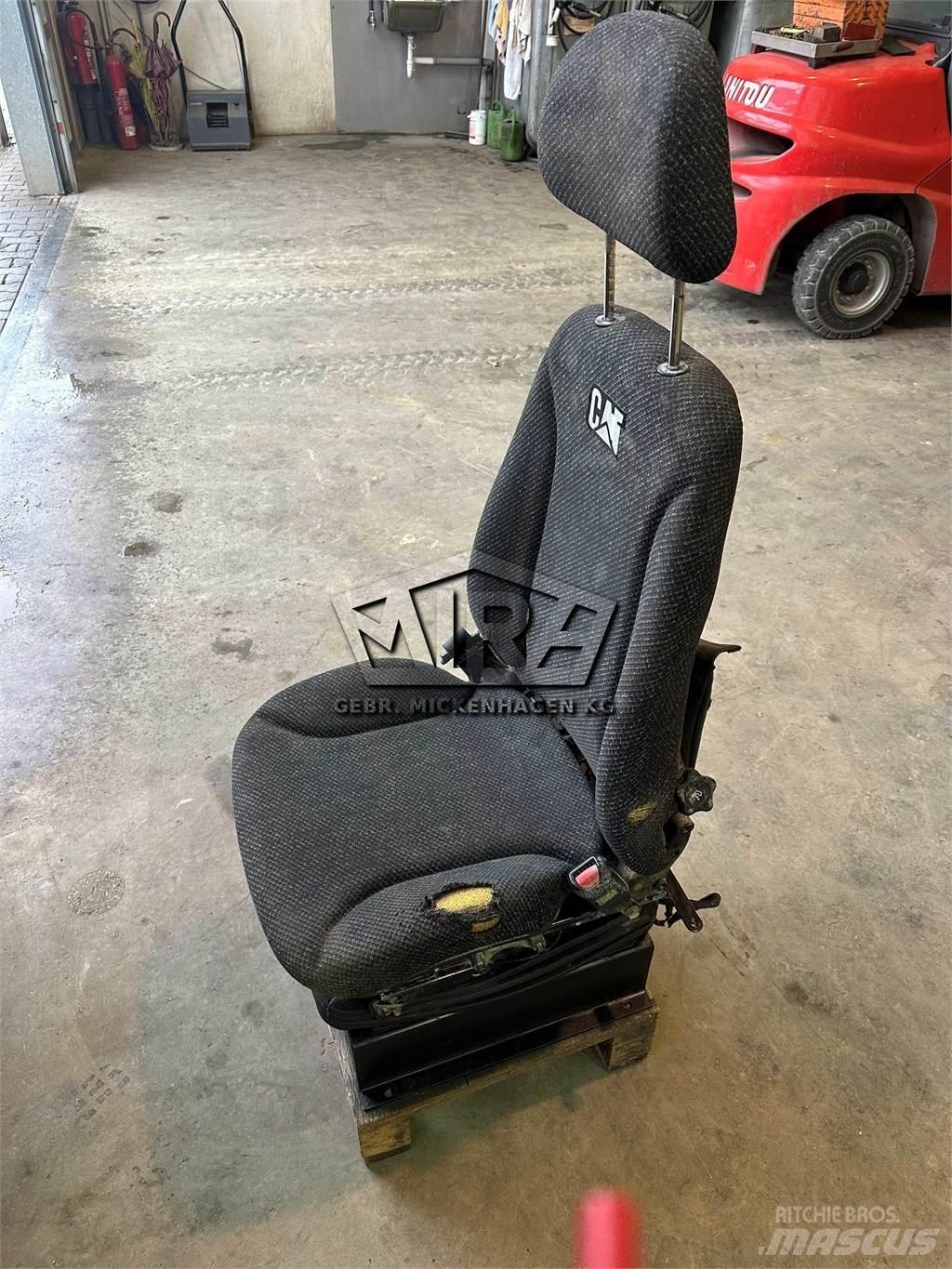 CAT 966 KXE / Sitz Kabiny i wnętrze