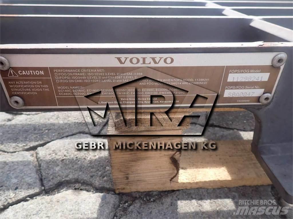 Volvo EC 360 C Kabiny i wnętrze