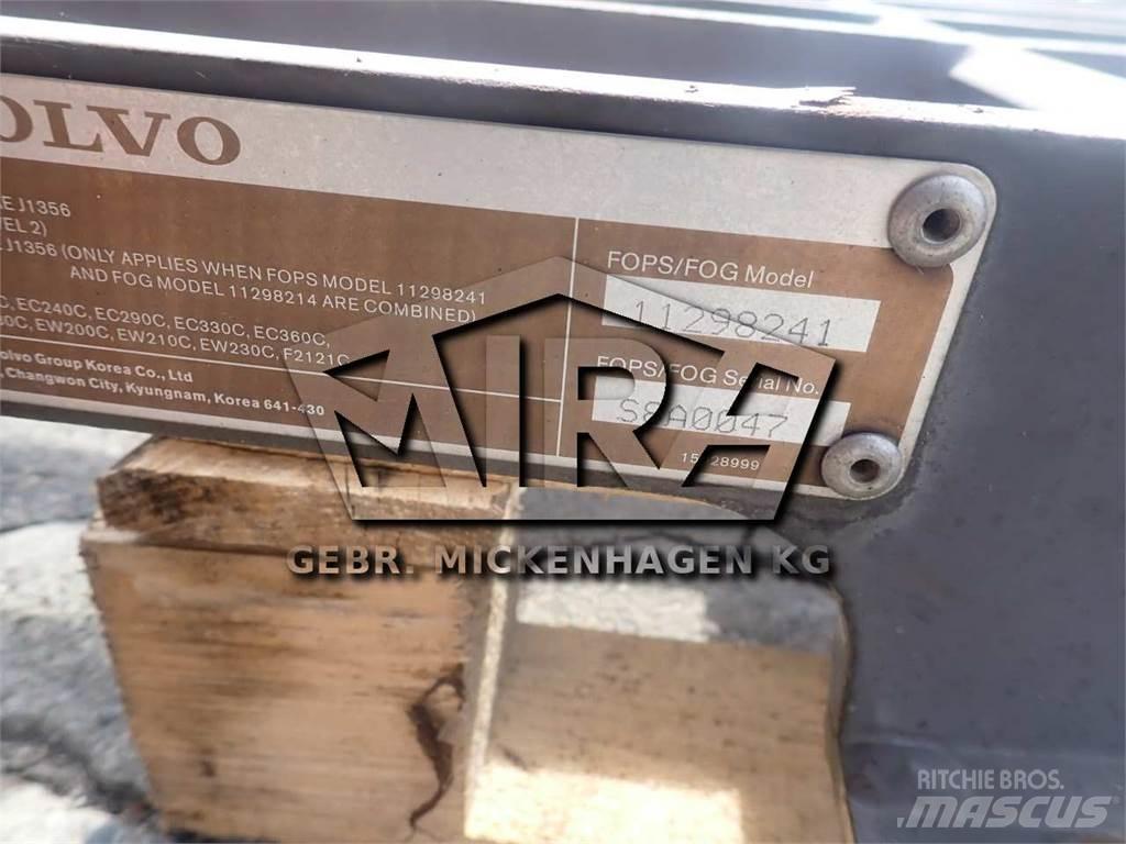 Volvo EC 360 C Kabiny i wnętrze
