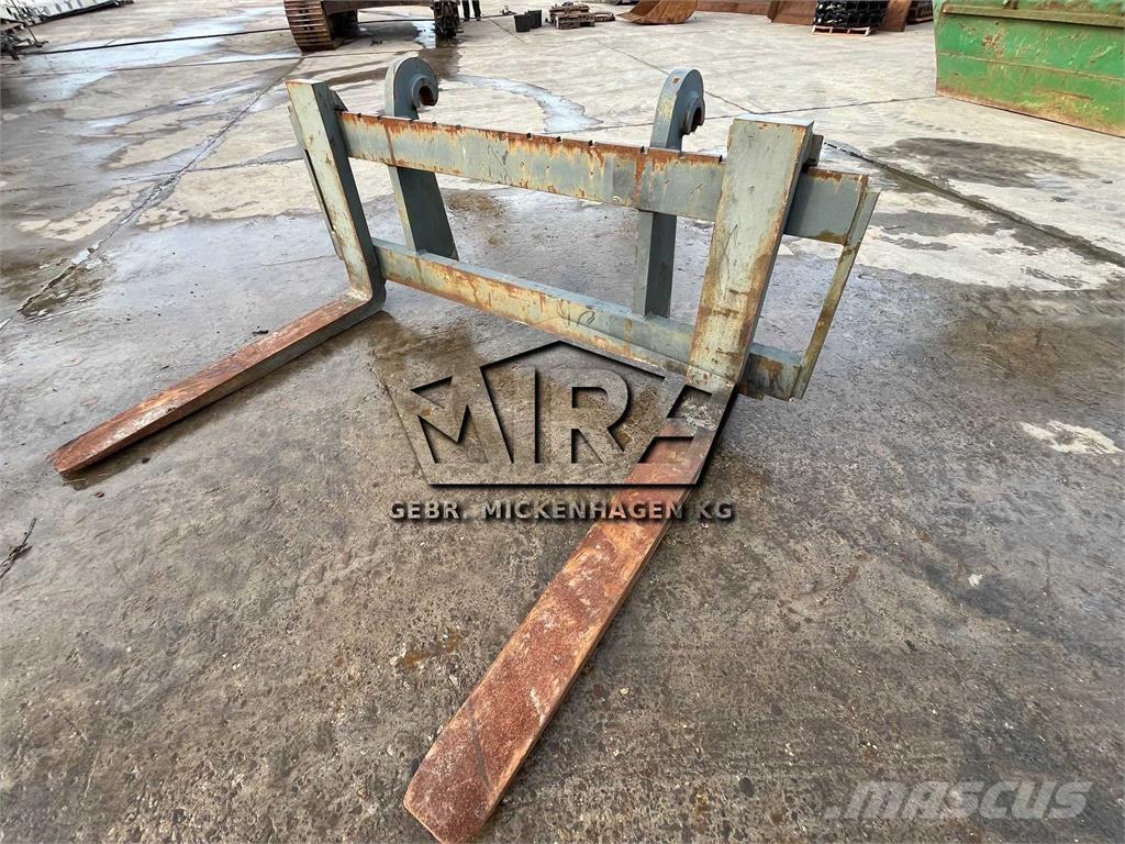 Volvo SW / L90 Widły