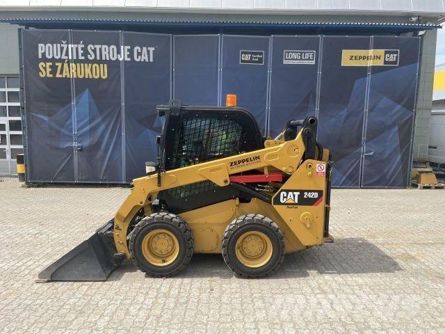 CAT 242D Maszyny budowlane - Inne