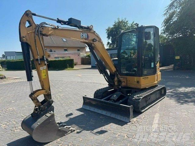 CAT 304 Minikoparki