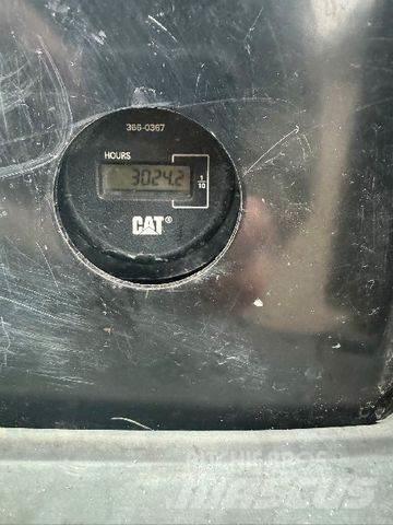 CAT 305E2 Minikoparki