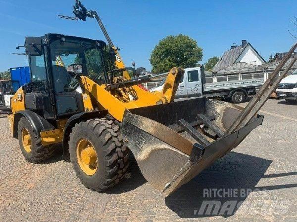 CAT 906 Ładowarki kołowe