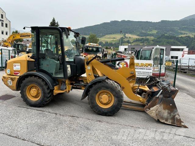 CAT 906H Koparki kołowe