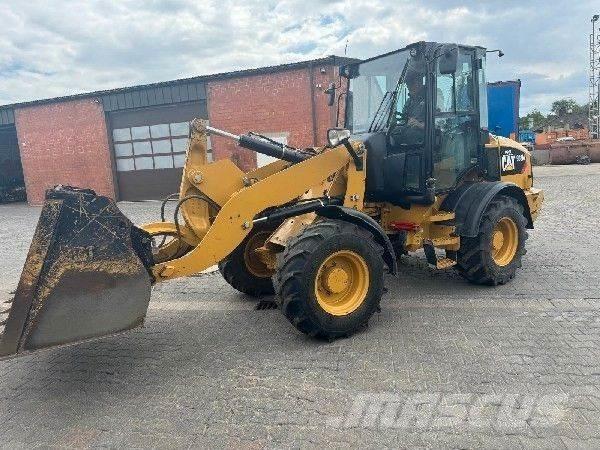 CAT 908 Ładowarki kołowe