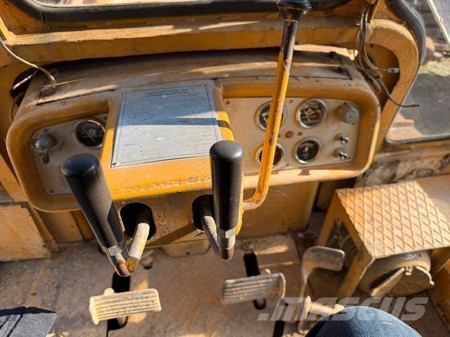 CAT D6C Spycharki gąsienicowe