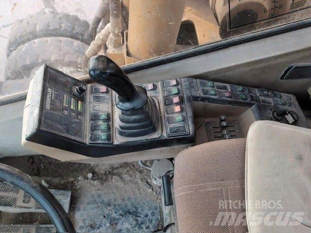 CAT M320 Koparki kołowe