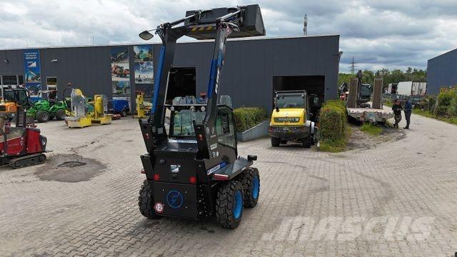  ELISE 700 Ładowarki kołowe