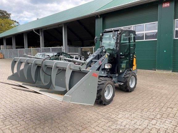 GiANT G2200 HD Ładowacze i koparki czołowe