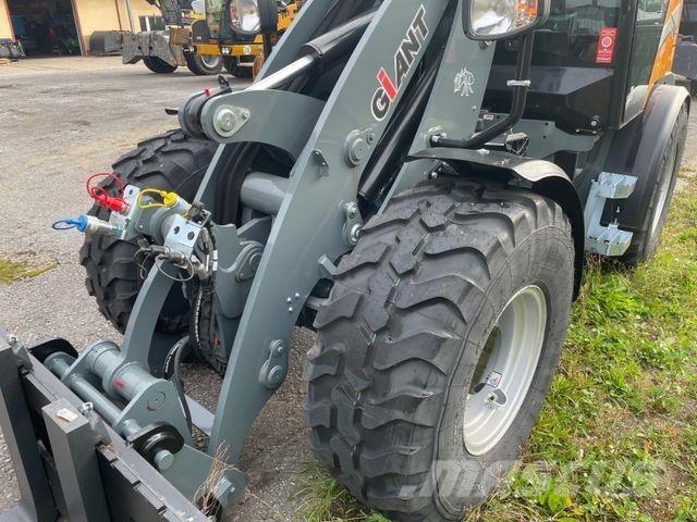 GiANT G5000 Maszyny budowlane - Inne