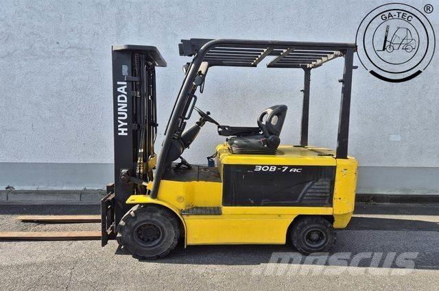 Hyundai 30B-7 Wózki elektryczne