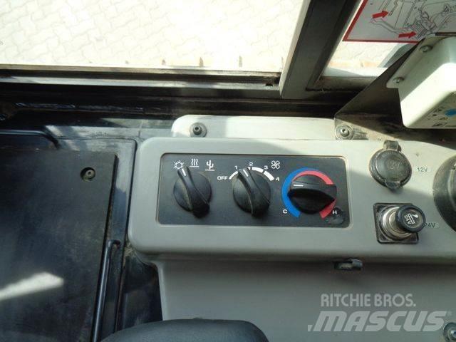 Komatsu D61 PX-24 Spycharki gąsienicowe