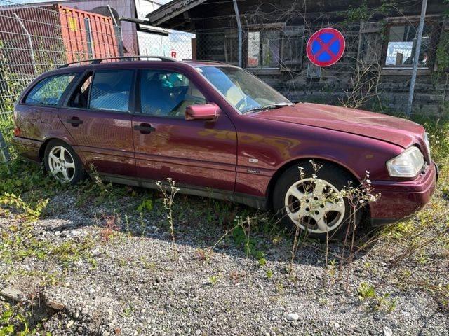 Mercedes-Benz 200 Samochody osobowe