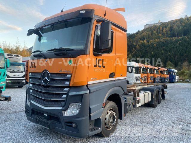 Mercedes-Benz 2542 Pojazdy pod zabudowę