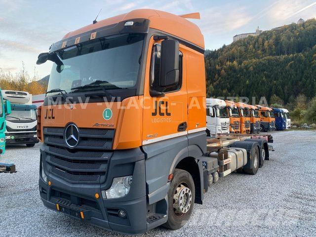 Mercedes-Benz 2542 Pojazdy pod zabudowę