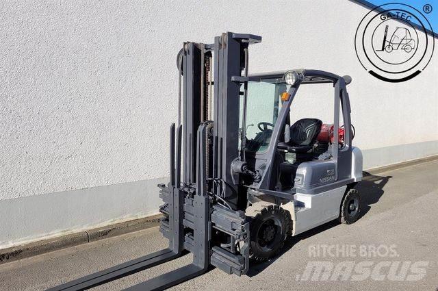 Nissan U1D2A25LQ Wózki LPG