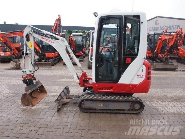 Takeuchi TB 216 Minikoparki