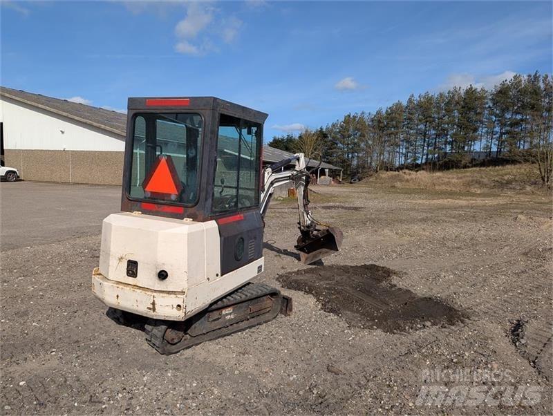 Bobcat X220 Minikoparki