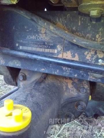John Deere 3038E Maszyny budowlane - Inne